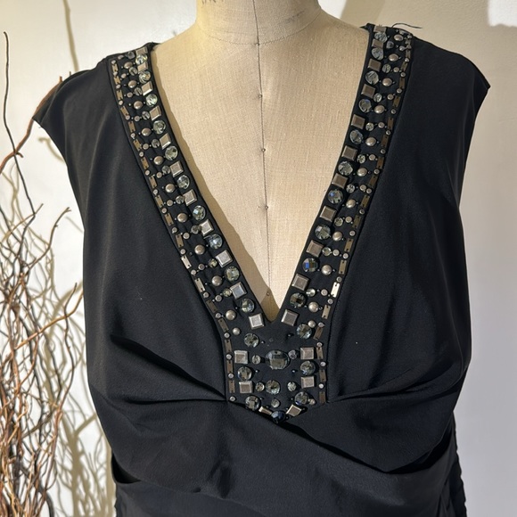 Adriana Papell Cocktail dress with beaded neckline - Picture 2 of 8
